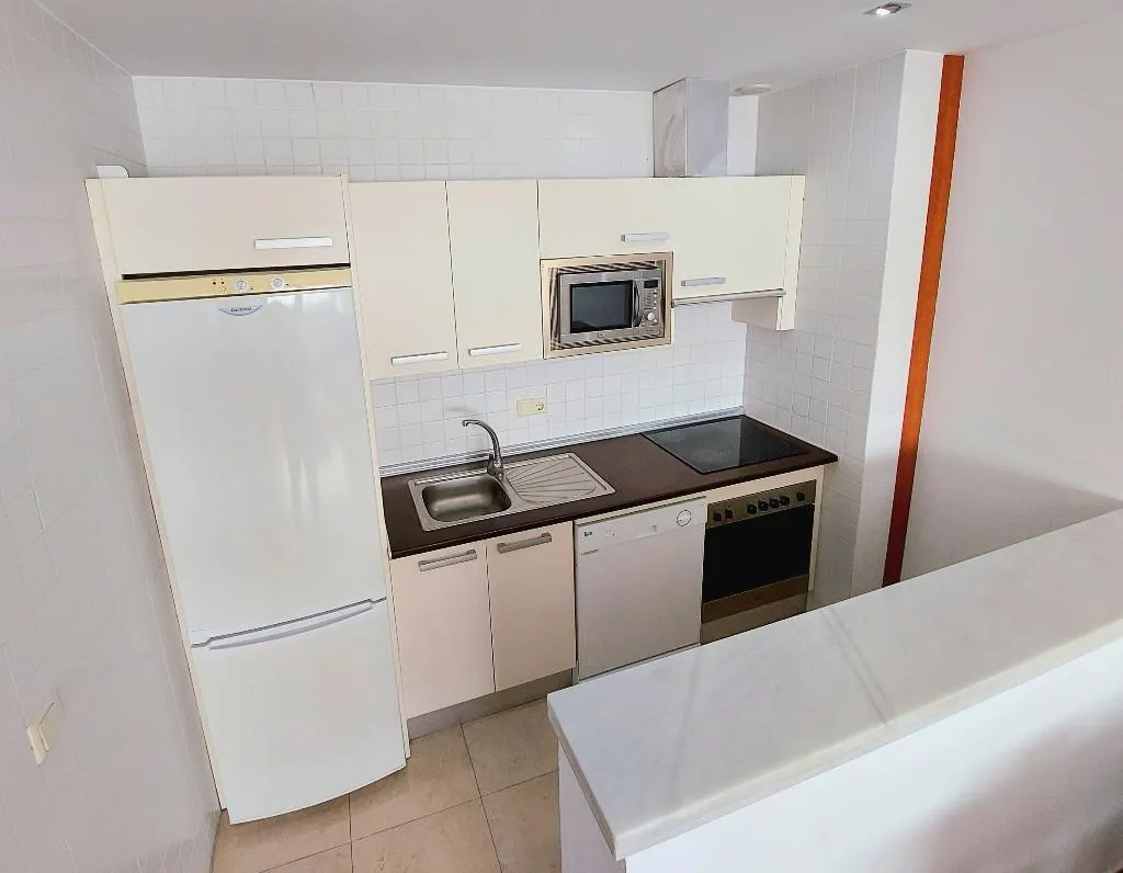 APARTMENT CAPACITY 3 ONE BEDROOM Room, Domocenter Apartamentos TurÃ­sticos, Seville