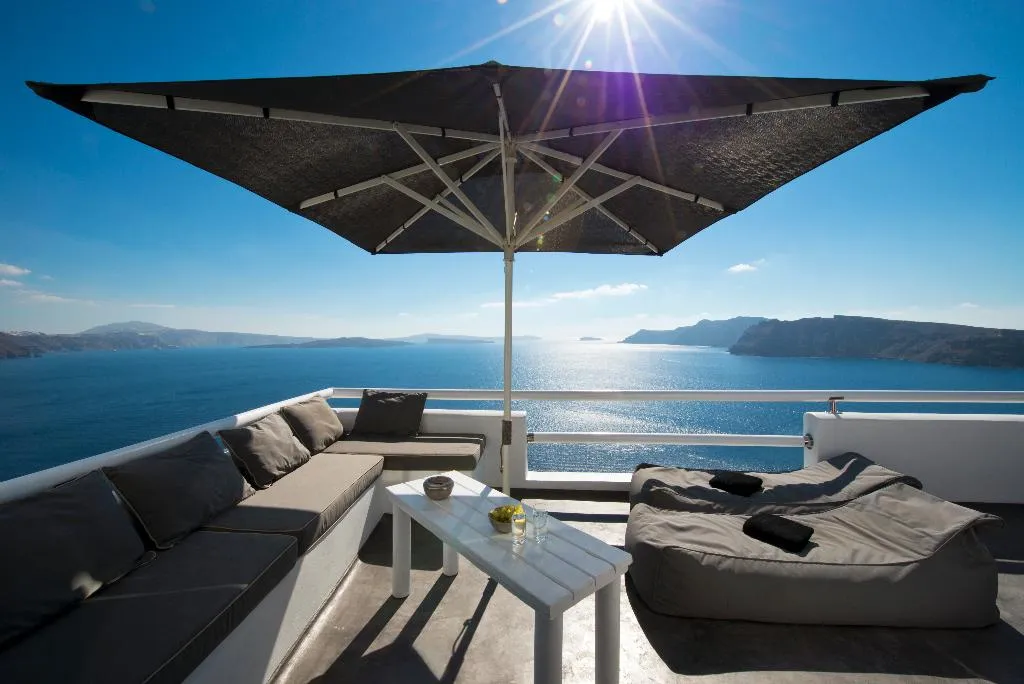 SUITE WITH VIEWS Room, Aspaki Exclusive Hotel, Santorini