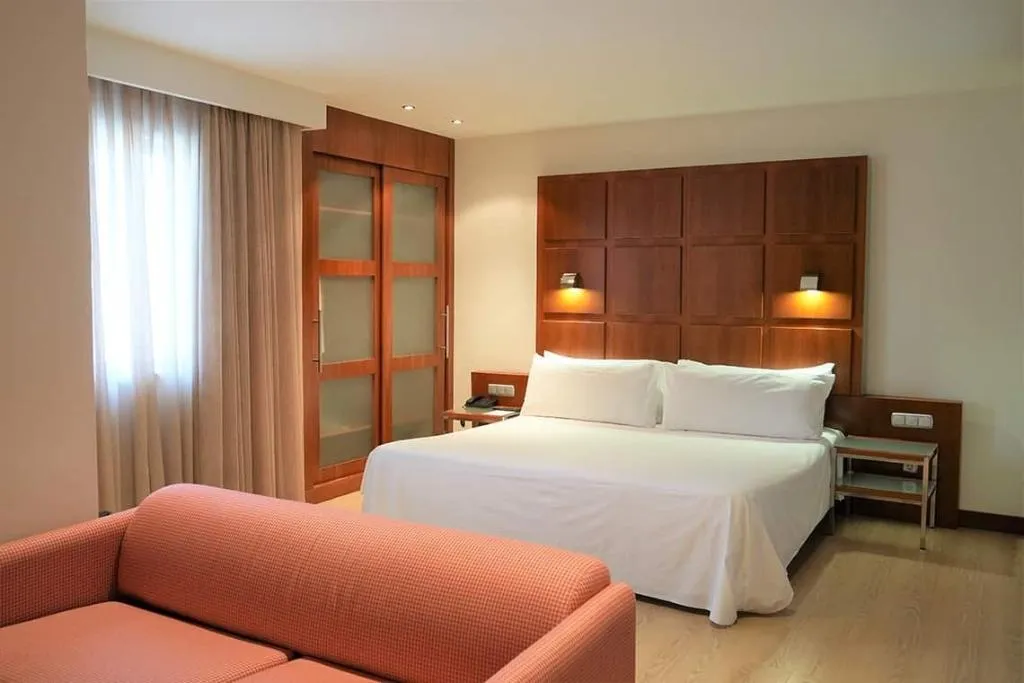 JUNIOR SUITE STANDARD Room, Port Valencia Azafata, Valencia