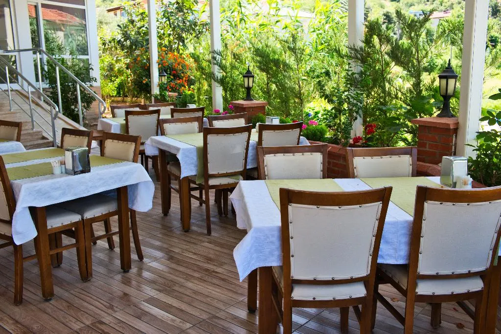 Restaurant, Defne Lorina, Dalaman