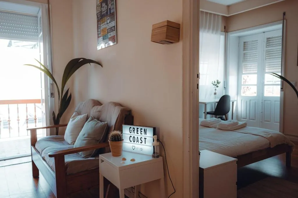 Room, The Beach Corner Guesthouse, Porto
