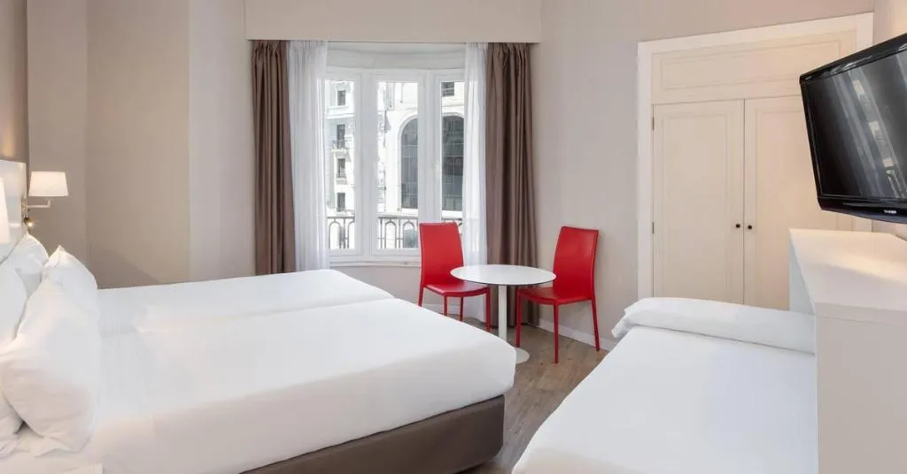 Room, Zel Madrid, Madrid