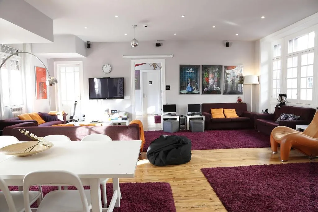 General view, Rivoli Cinema Hostel, Porto