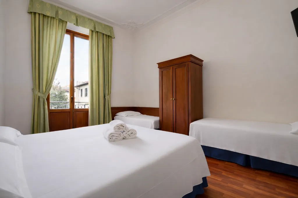 QUADRUPLE STANDARD Room, Palazzo Vecchio, Florence