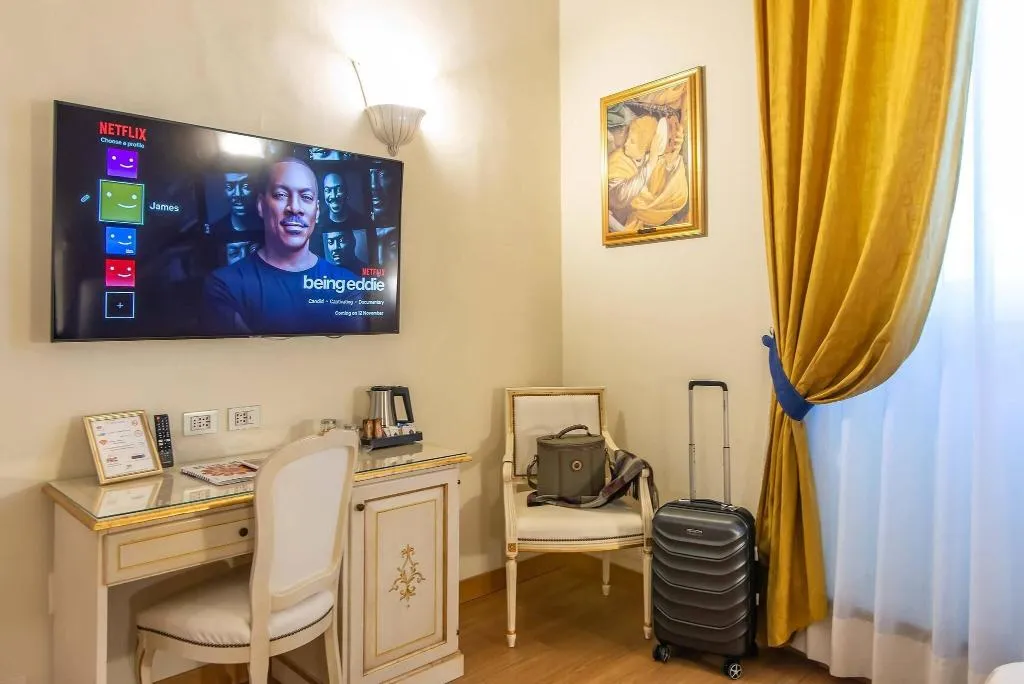 TWIN CLASSIC Room, Porta Faenza, Florence