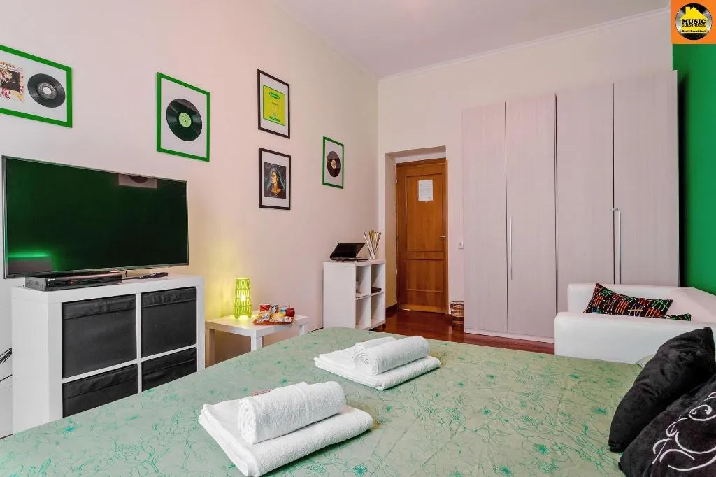Room, Music Guesthouse Bed And Breakfast, Naples