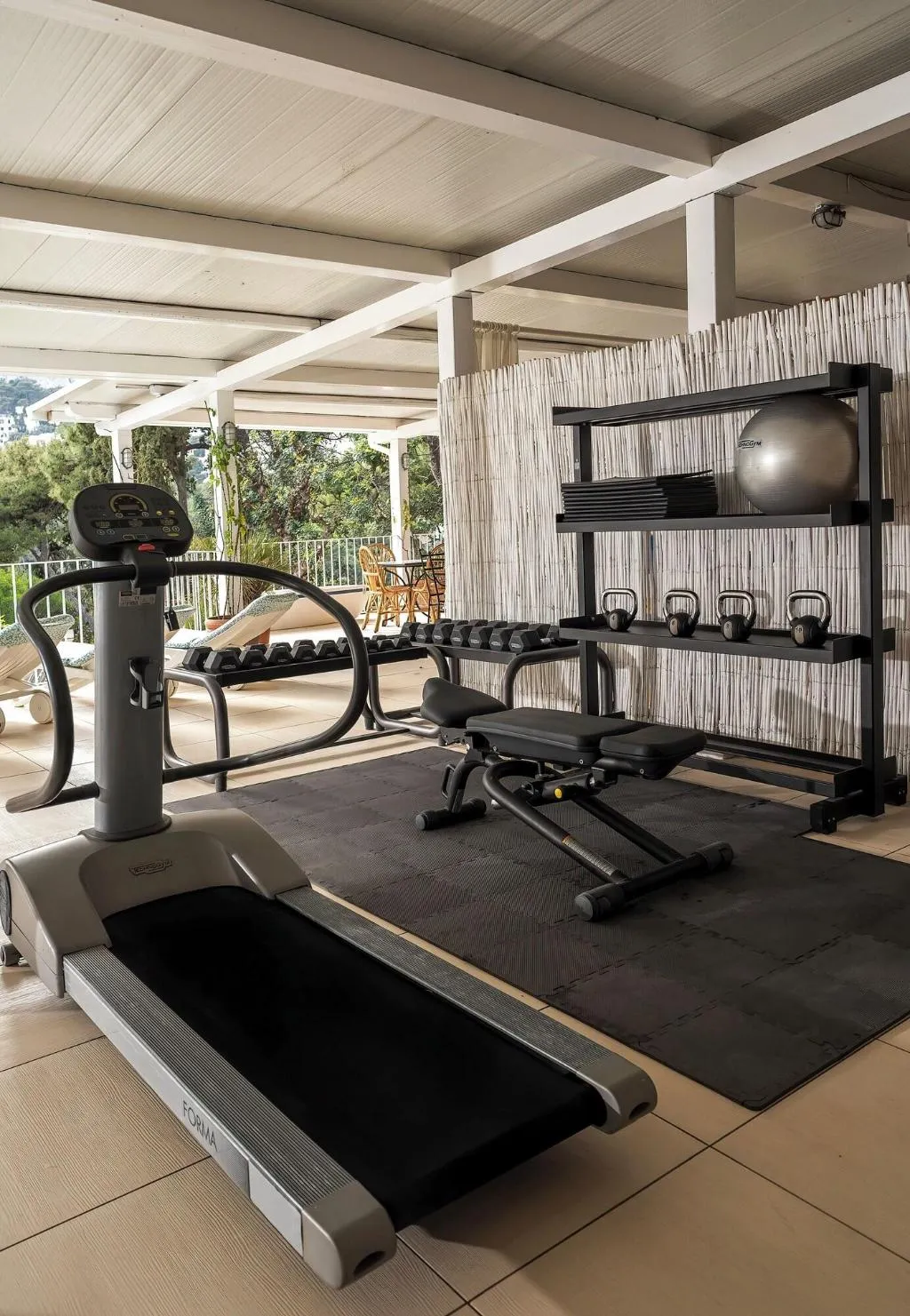 Sports and Entertainment, Villa Brunella, Naples