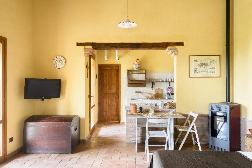 STUDIO CAPACITY 3 Room, Un Petit Paradis, Perugia