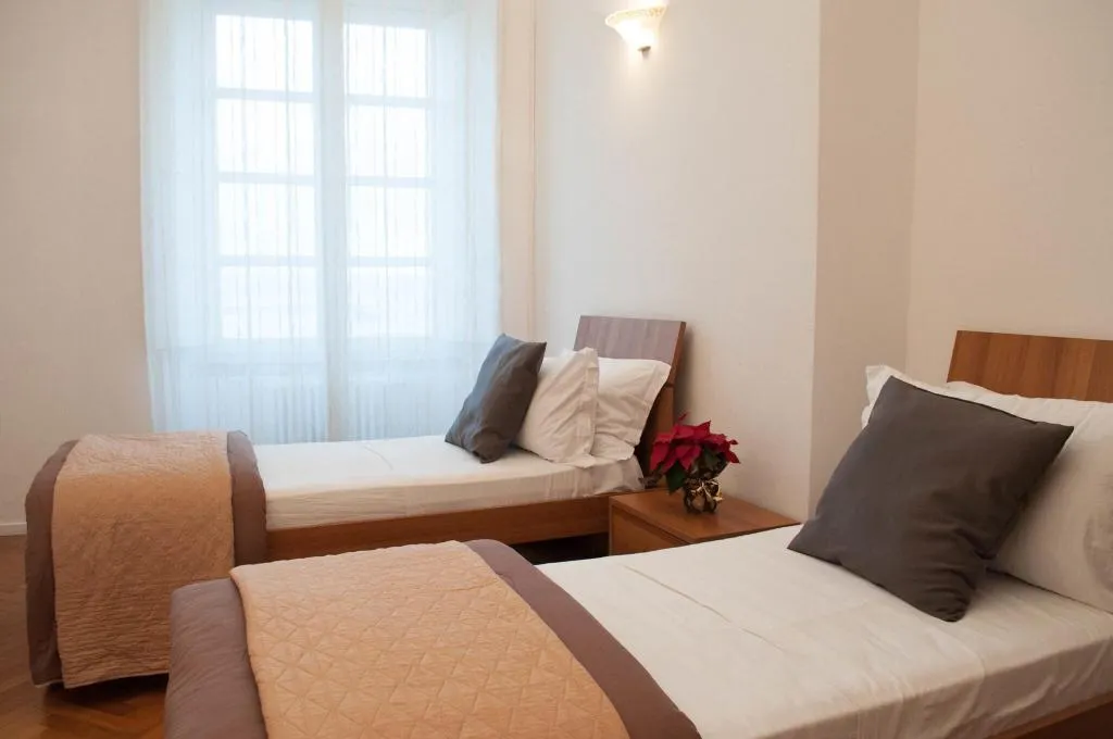 Room, Hotel Neronensis, Naples
