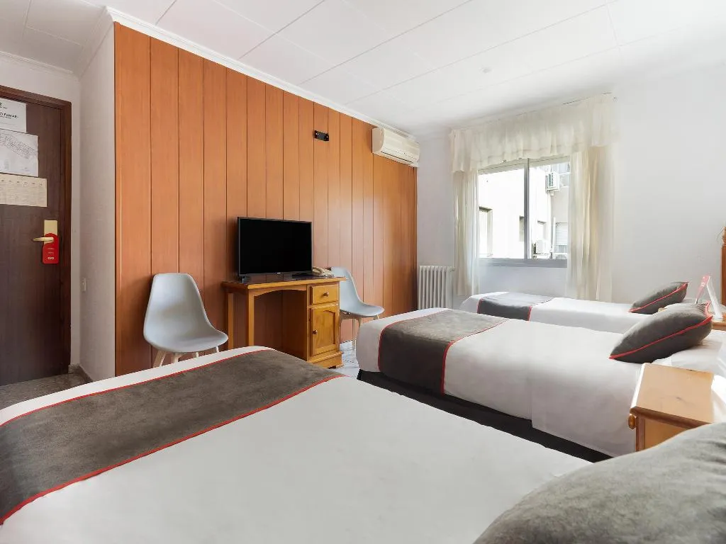 TRIPLE STANDARD Room, Hostal Casa Antonio, Costa Blanca