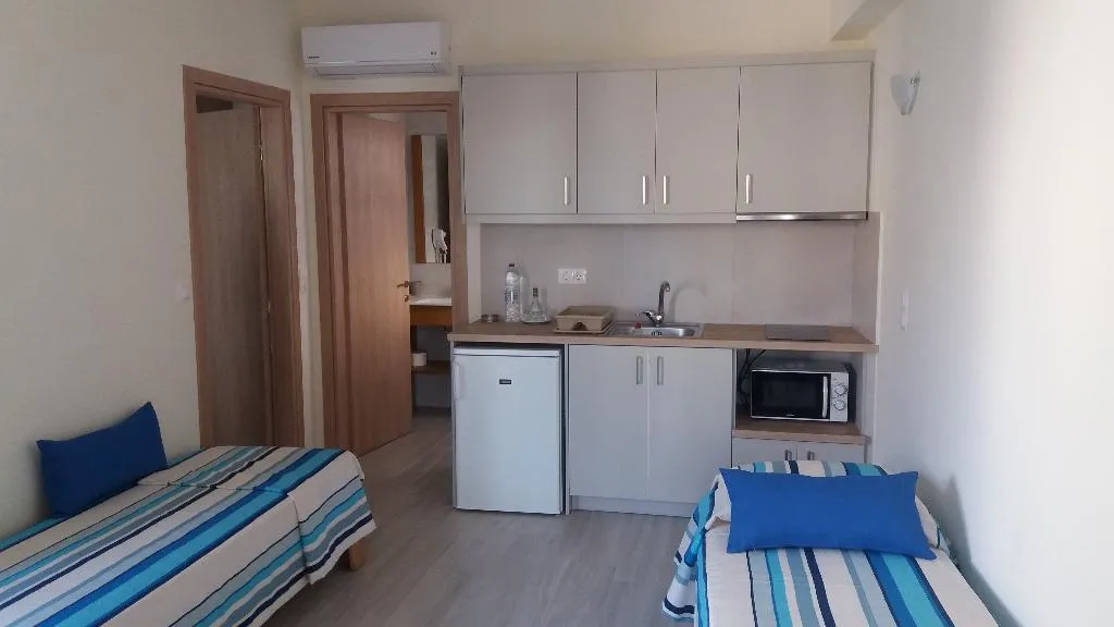 APARTMENT SIDE SEA VIEW Room, Ilian Beach, Crete