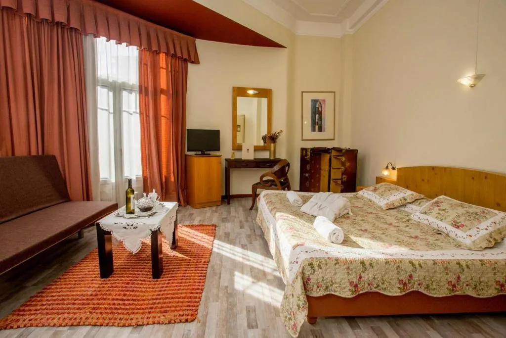 TRIPLE STANDARD Room, Kinissi Palace, Halkidiki