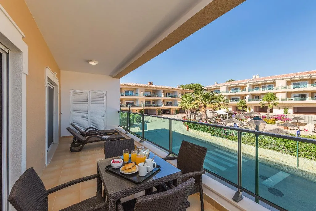 APARTMENT TWO BEDROOMS Room, Lakeside Country Club, Algarve