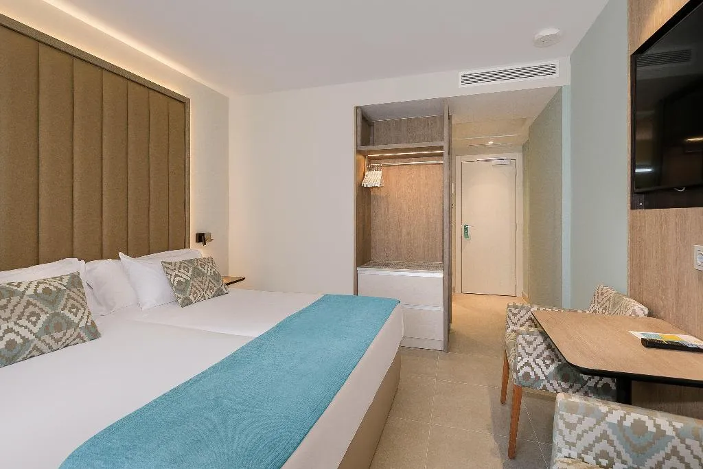 DOUBLE POOL VIEW Room, Sol Torremolinos Don Marco, Costa Del Sol