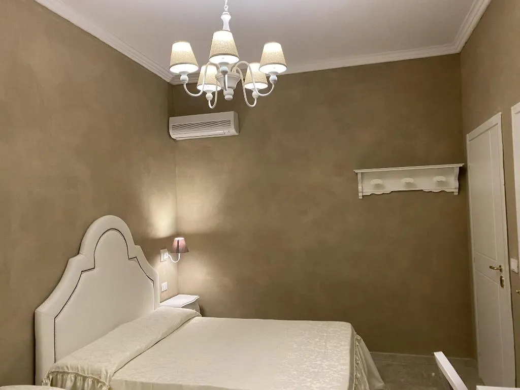 Room, Boutique Hotel Calais Milano, Milan
