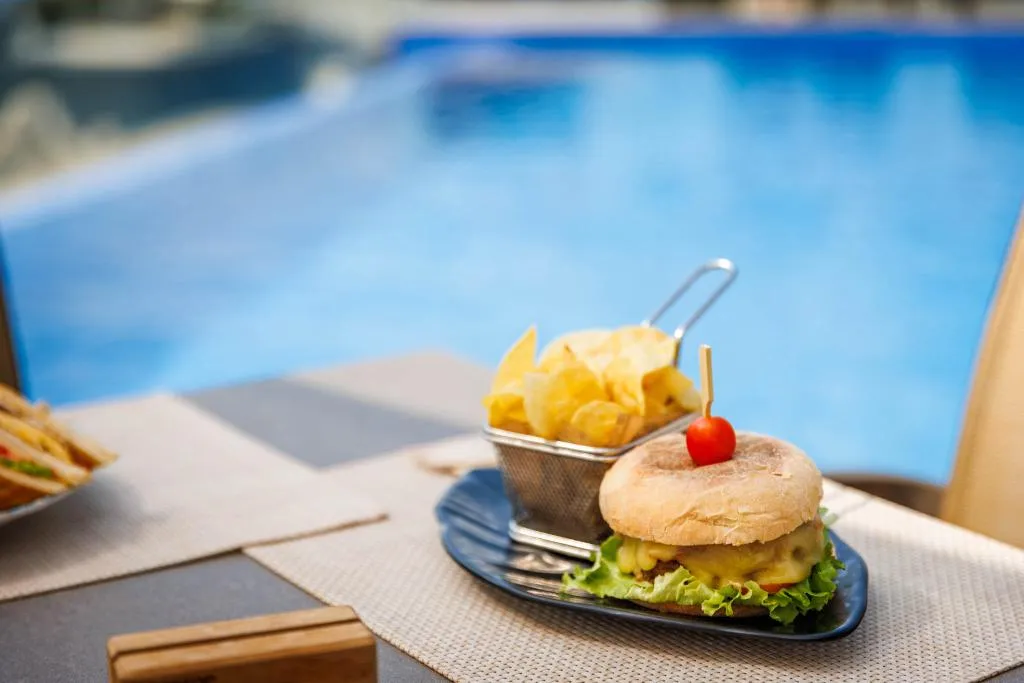 Terrace, Jupiter Lisboa Hotel – Rooftop & Spa, Lisbon