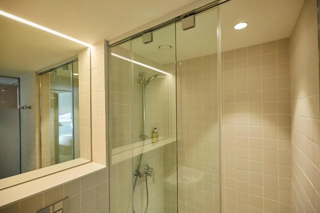 DOUBLE STANDARD Room, easyHotel Barcelona Fira, Barcelona