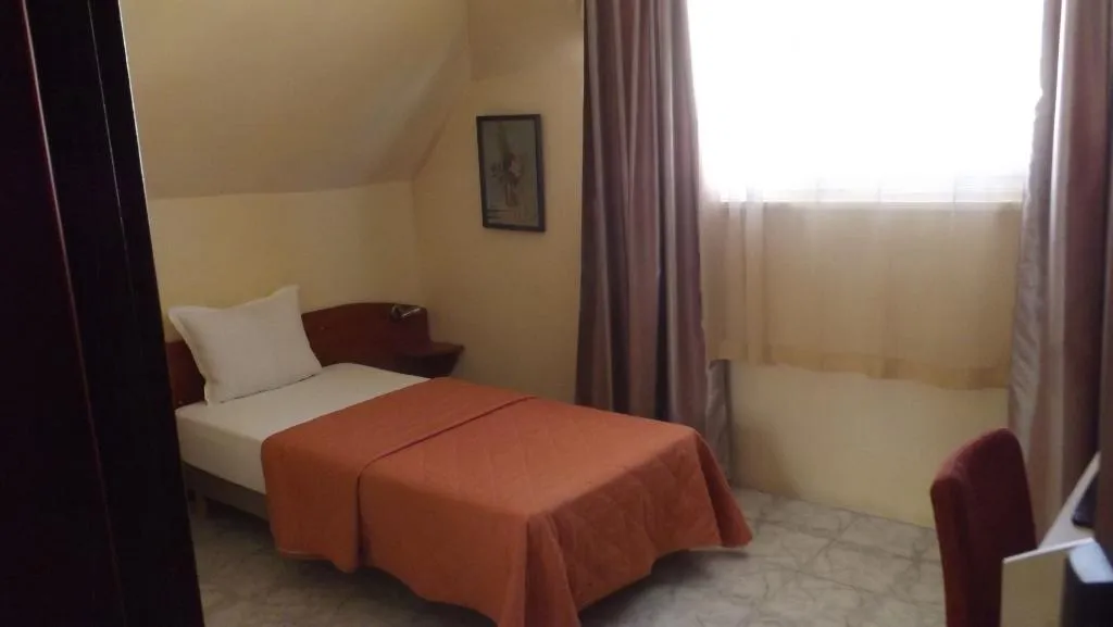 SINGLE ONE BED Room, Palitra, Varna