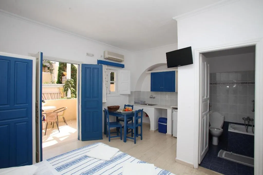 Room, Dioskouri Art Villas, Santorini