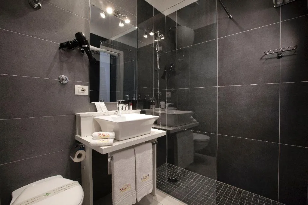 DOUBLE DELUXE Room, Suite Dei Catalani, Naples