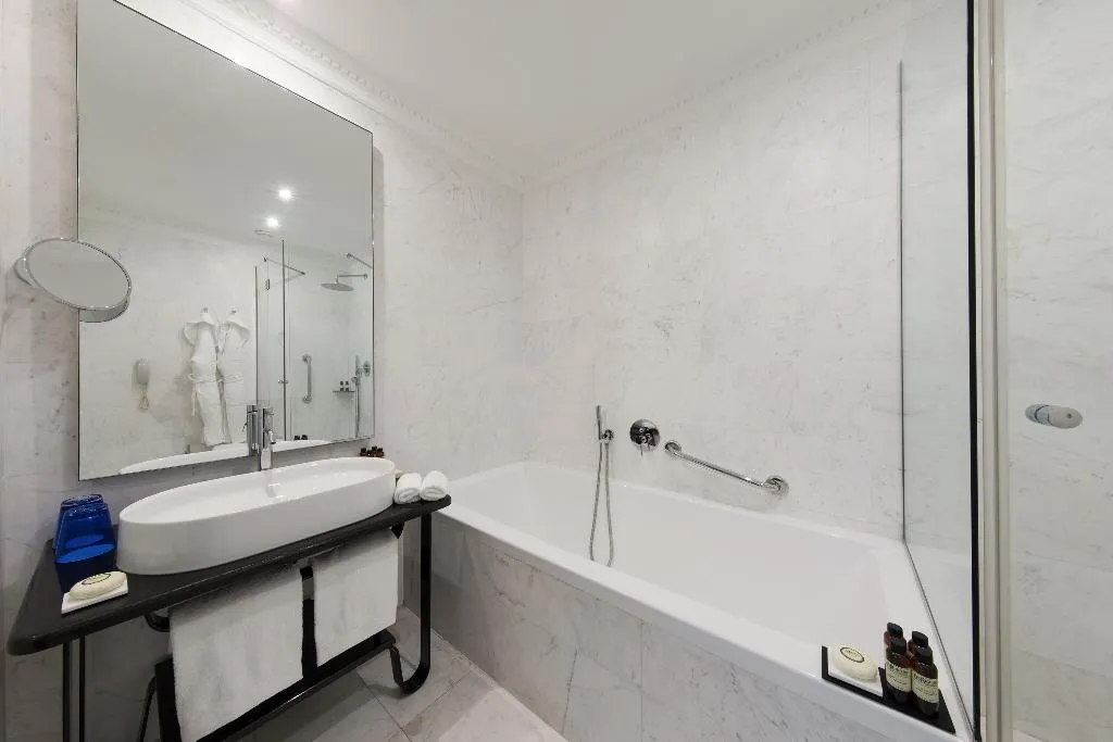 DOUBLE SINGLE USE SUPERIOR Room, Grand Hotel Palace Rome, Rome