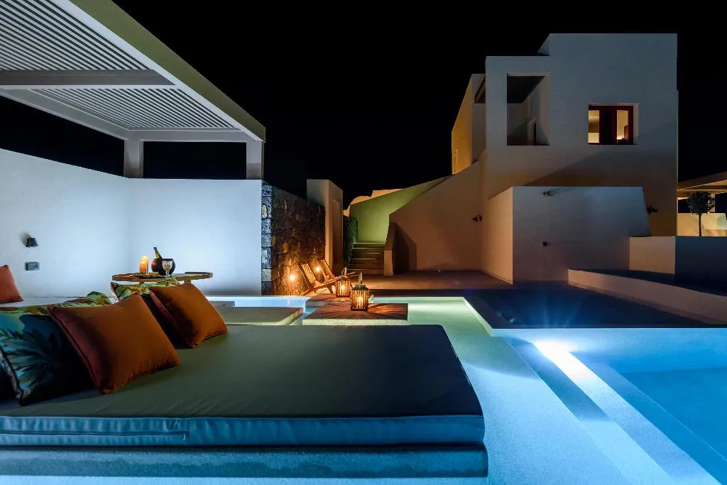 SUITE PREMIUM Room, Potnia Theron Suites, Santorini