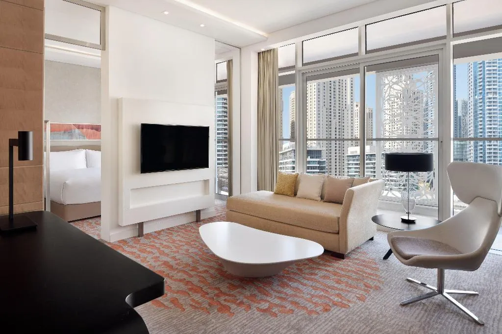 SUITE DELUXE MARINA VIEW Room, Crowne Plaza Dubai Marina, Dubai