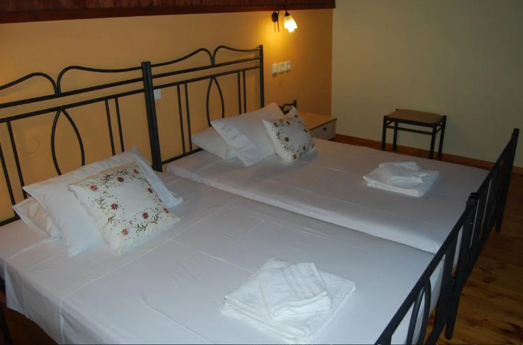 STUDIO STANDARD Room, Vyzantio Apartments, Kefallinia