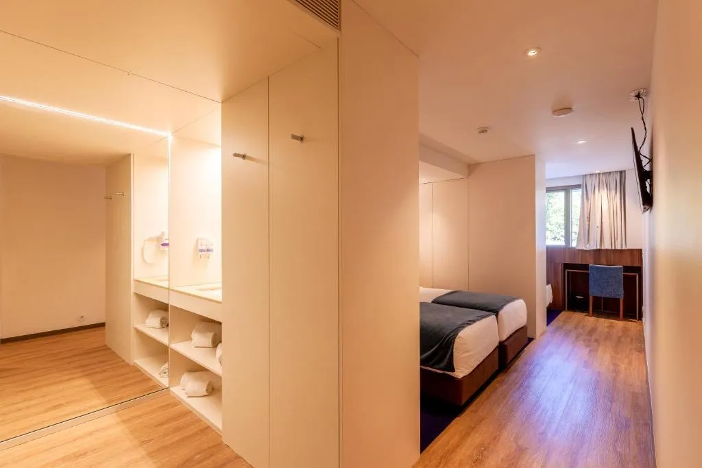 TRIPLE CLASSIC Room, Sea Porto Hotel, Porto