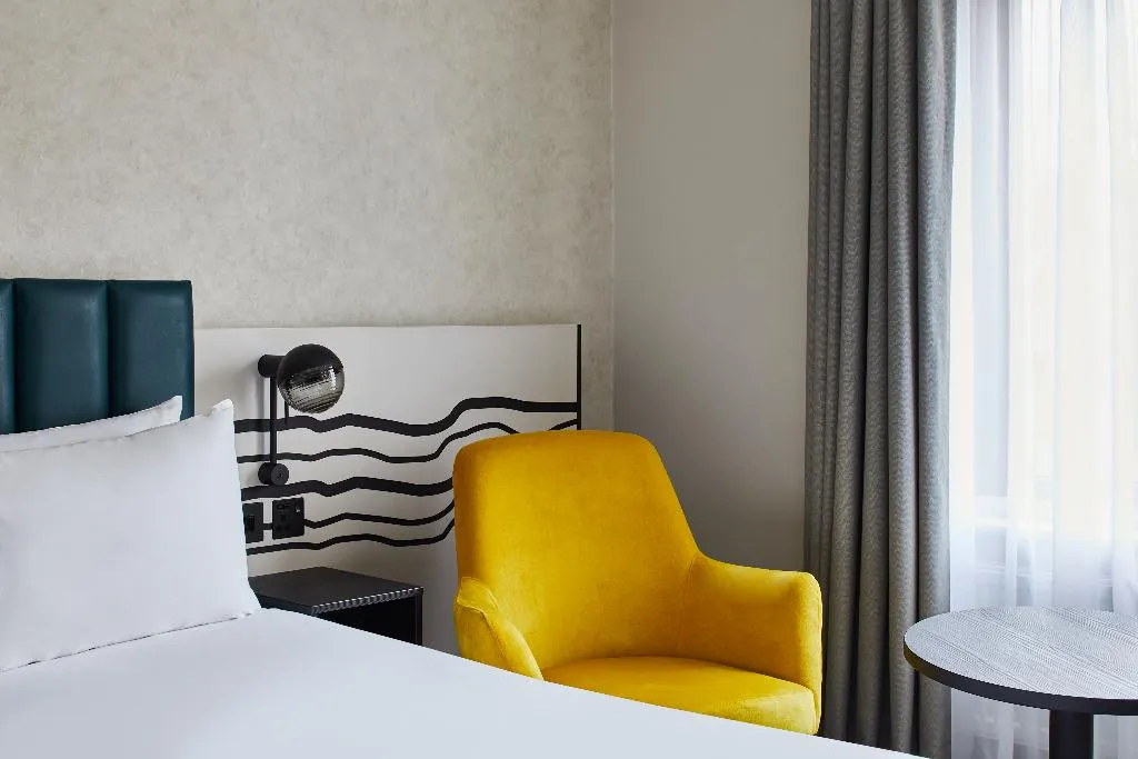 DOUBLE STANDARD Room, Leonardo Hotel Dublin Christchurch, Dublin