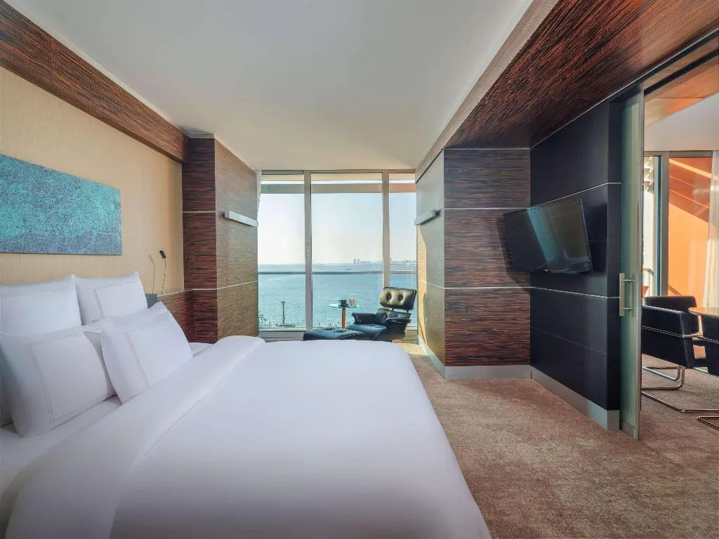 SUITE Presidential Room, Swissotel Buyuk Efes Izmir, Izmir