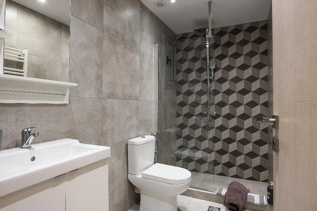 SUITE ONE BEDROOM WITH AIR CONDITIONING Room, Omnia Pagrati Apartments, Athens