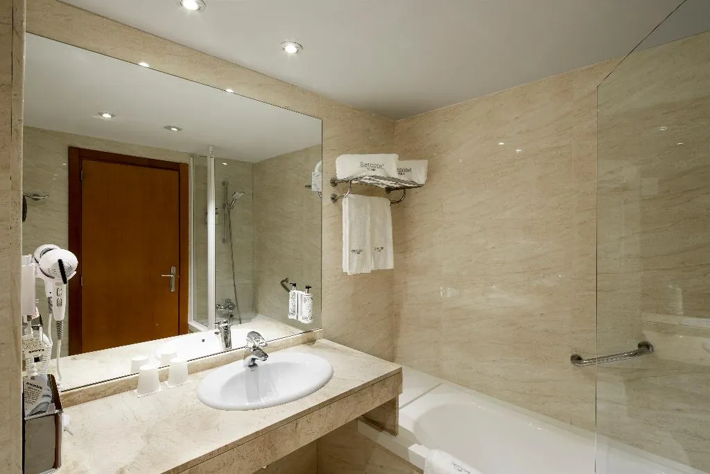 DOUBLE SINGLE USE STANDARD Room, Sercotel Cornella Barcelona, Barcelona