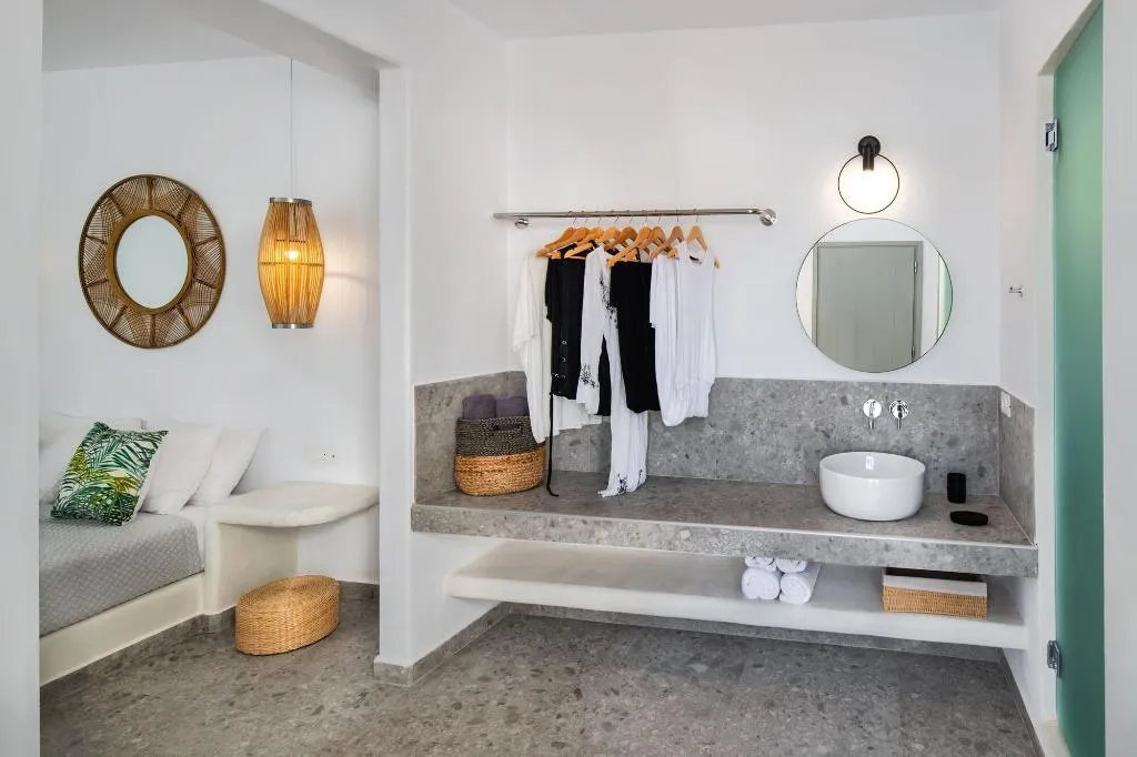 Room, Seven Suites, Santorini