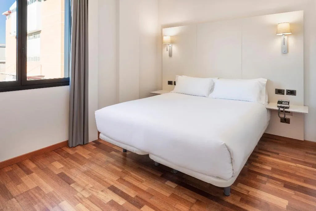 DOUBLE SINGLE USE STANDARD Room, B&B Hotel Elche, Costa Blanca