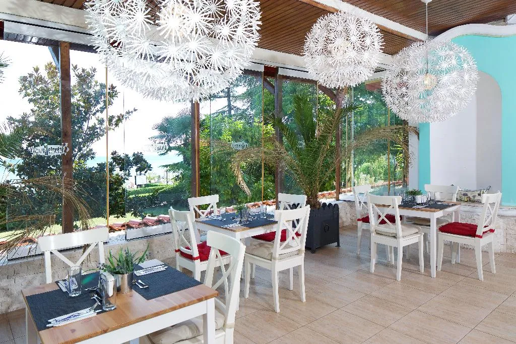 Restaurant, Royal Park, Bourgas