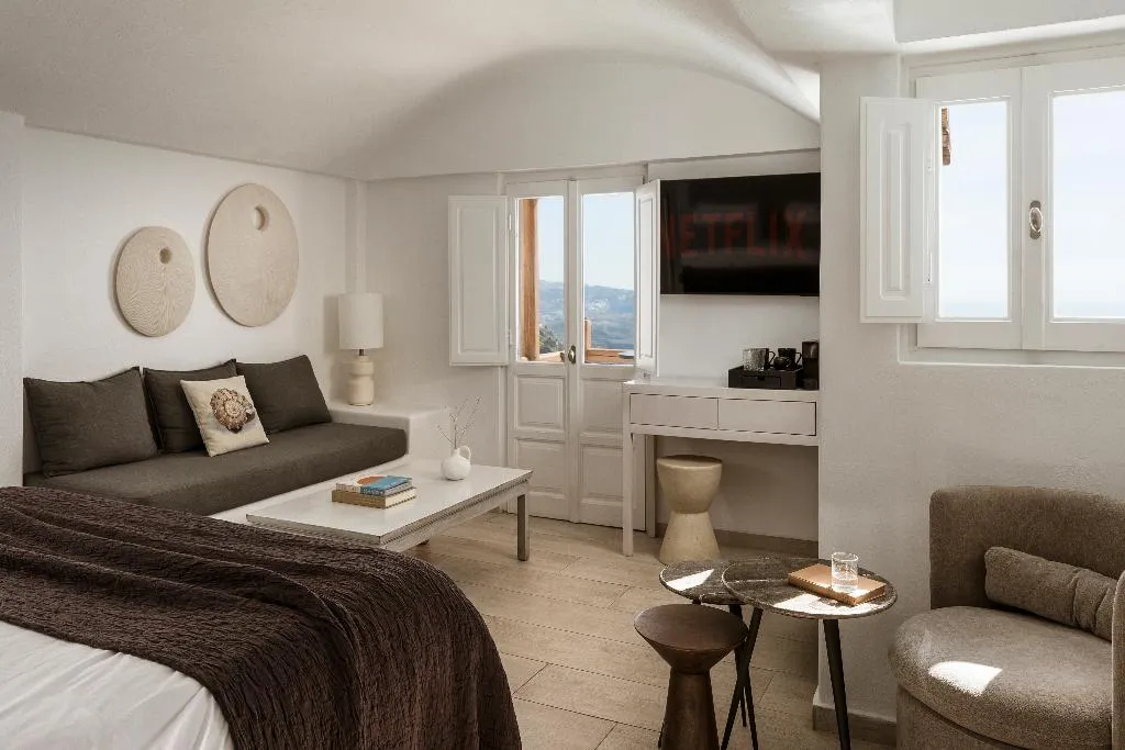 SUITE EXECUTIVE Room, Aqua Luxury Suites, Santorini