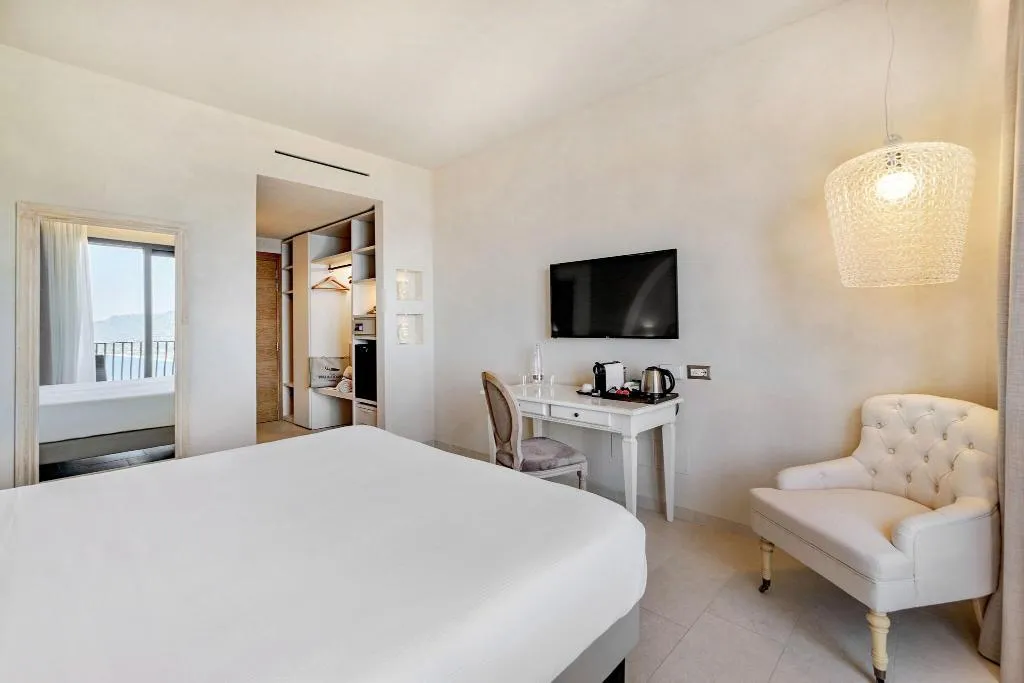 Double or Twin SEA VIEW Room, Villa Fiorita, Taormina