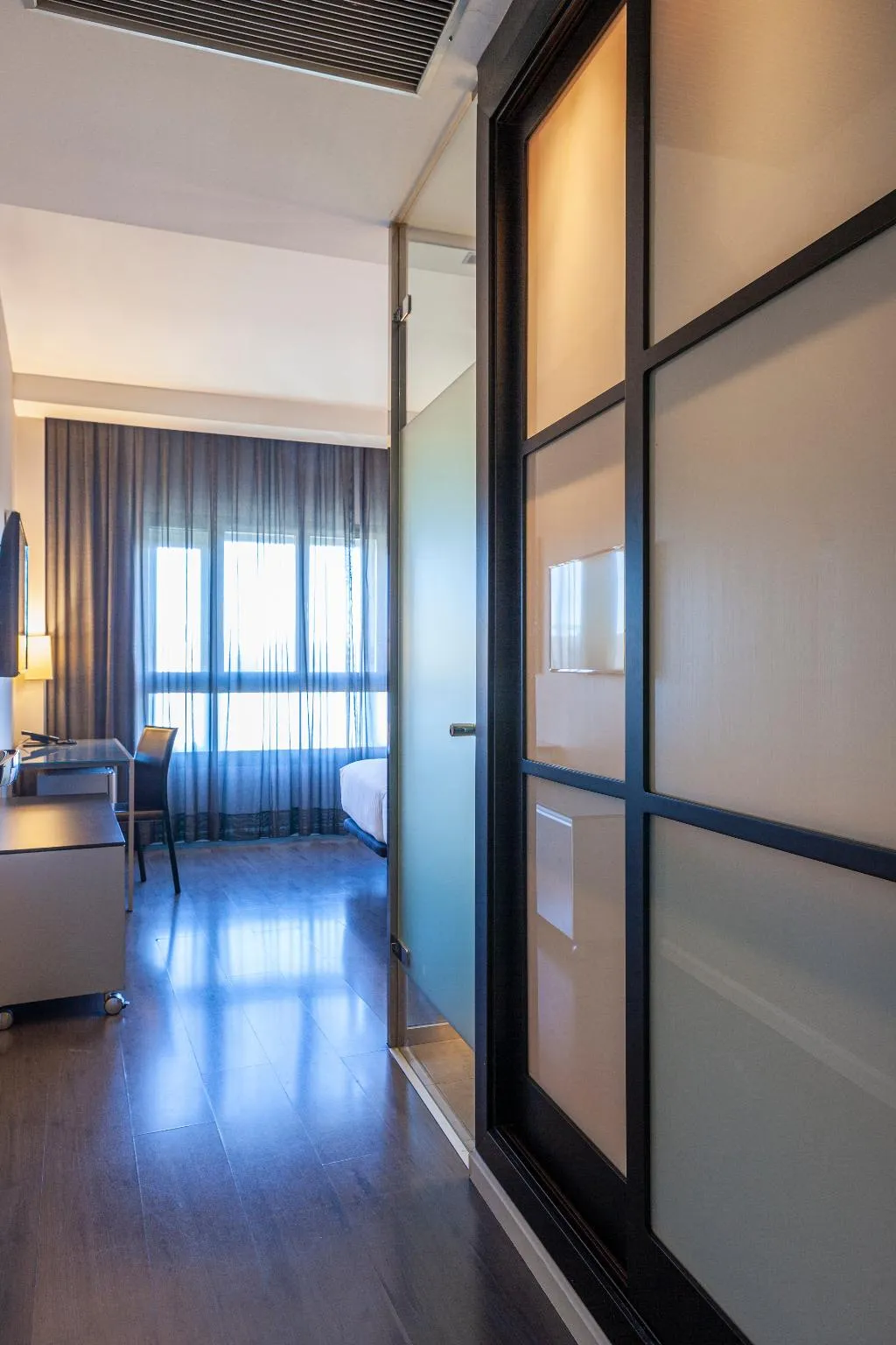 TWIN STANDARD Room, Porcel Torneo, Seville