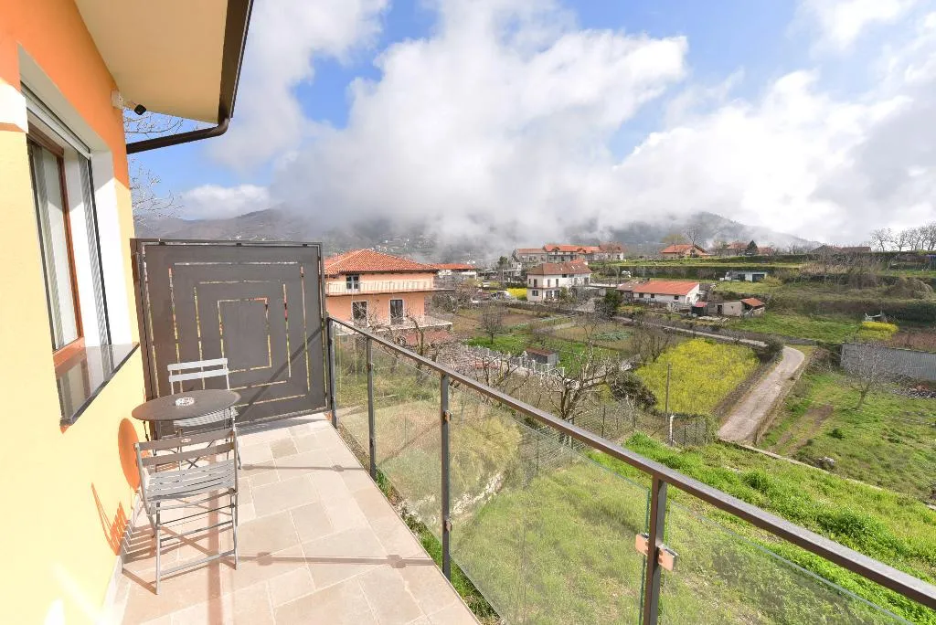 DOUBLE SUPERIOR WITH BALCONY Room, Casa Emma, Naples