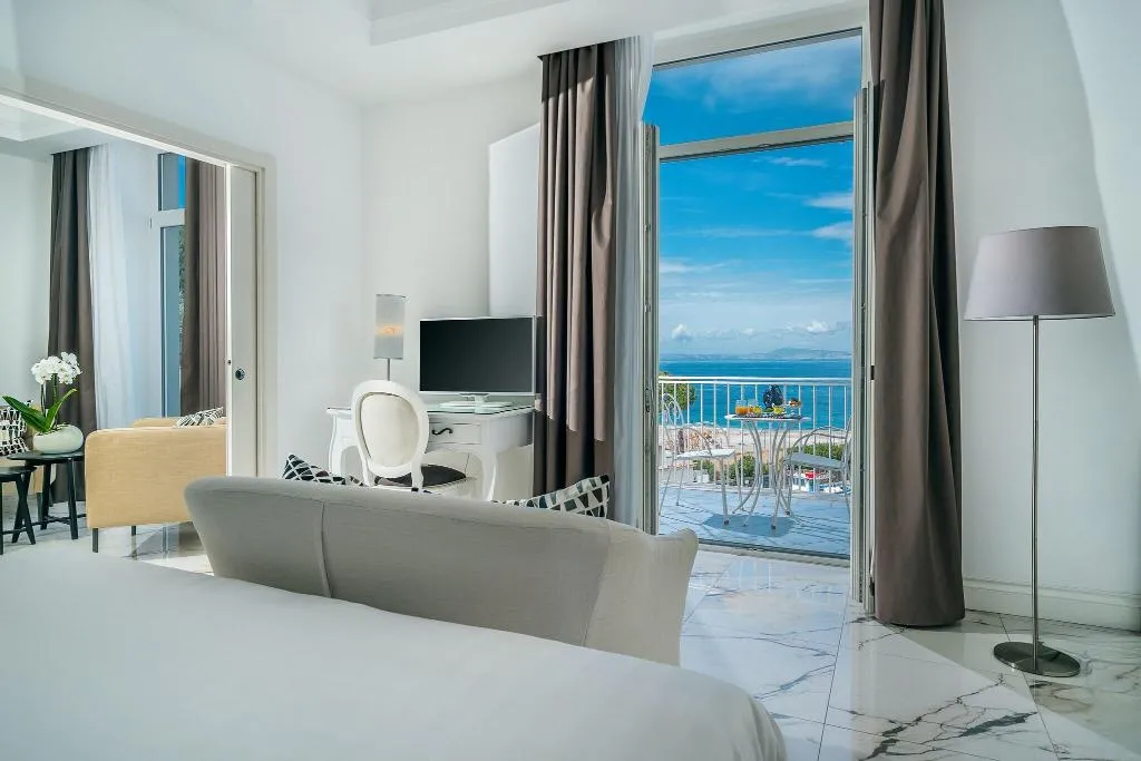 SUITE KING SIZE BED Room, Palazzo Murrano, Naples