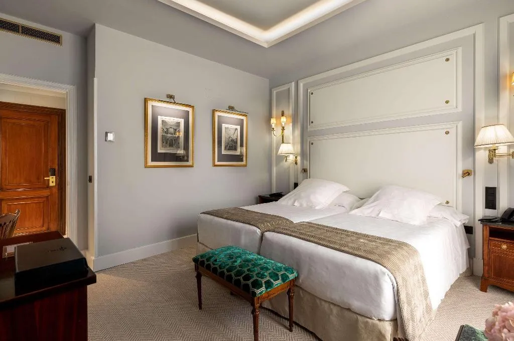 TWIN SUPERIOR Room, Wellington Hotel & Spa Madrid, Madrid