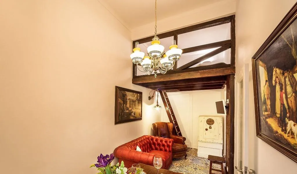 Room, Casinha Dos Sapateiros, Lisbon