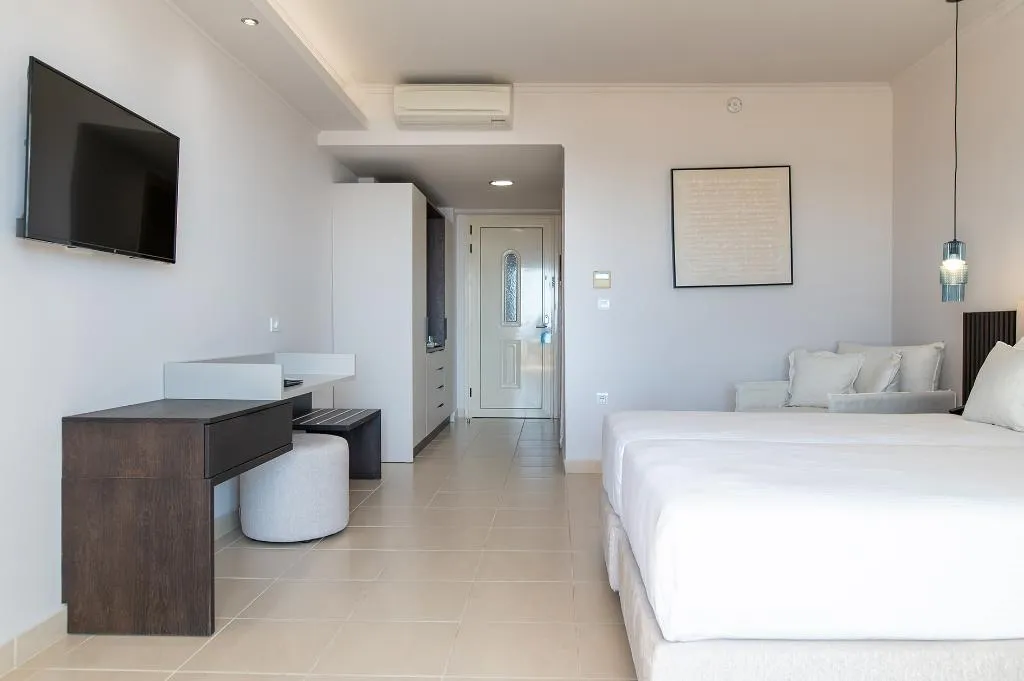 Double or Twin STANDARD Room, Grand Blue Beach Hotel, Kos