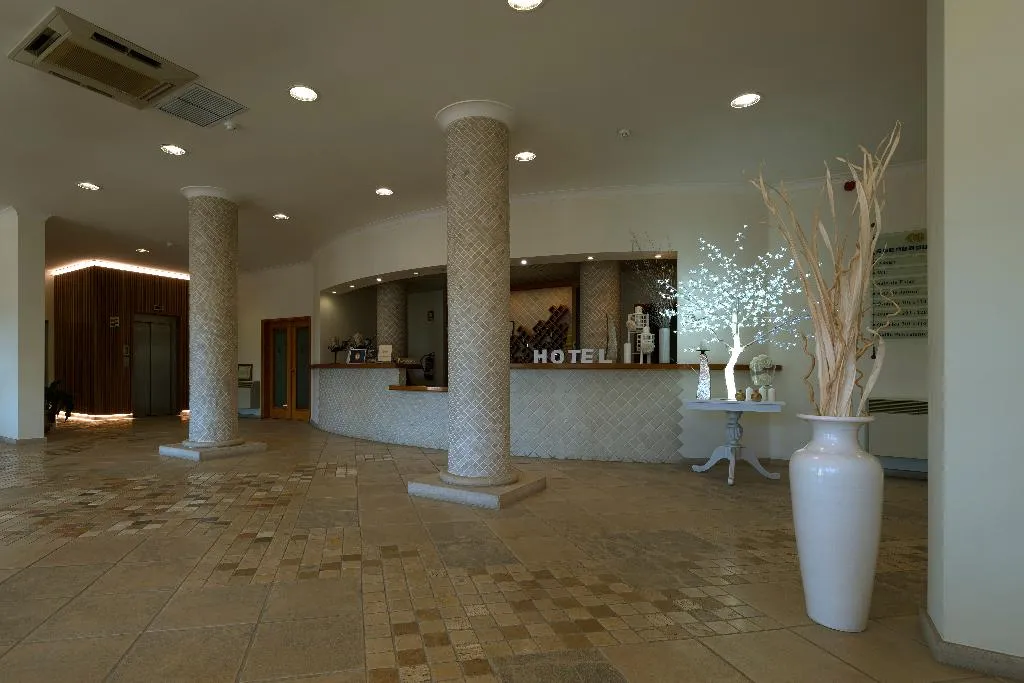 Lobby, Anadia Cabecinho, Porto