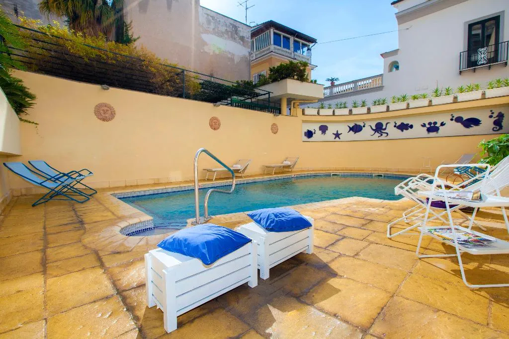 Pool, Panorama Palace, Naples