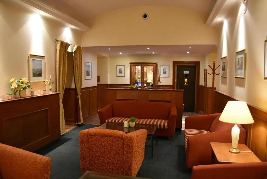 Lobby, Arbes, Prague