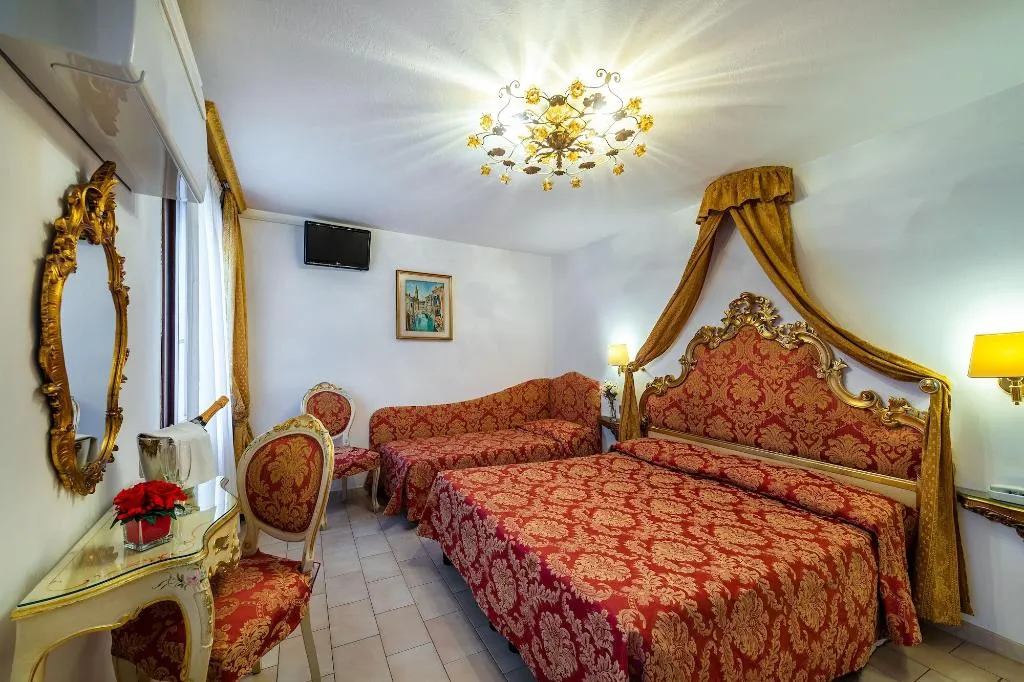Room, Hotel Al Vagon, Venice