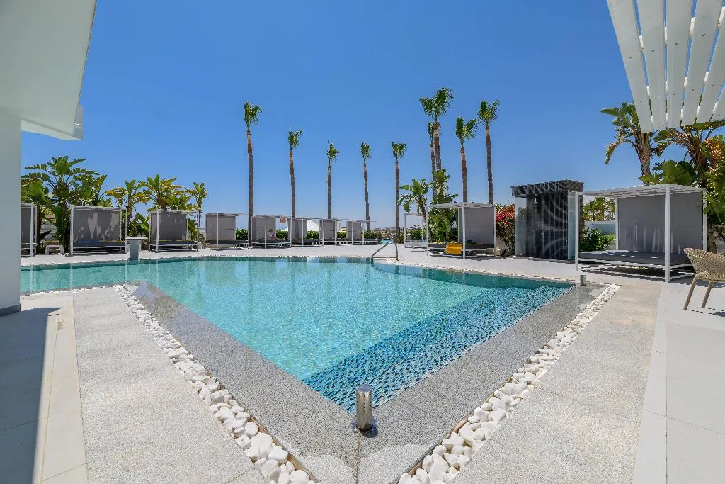 Pool, Tasia Maris Sands, Cyprus