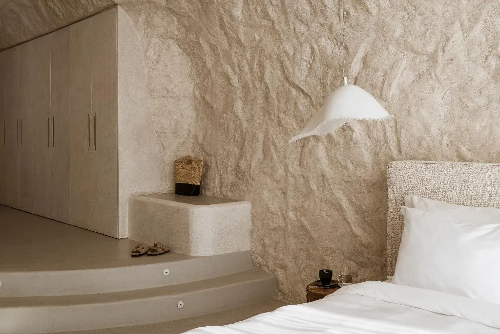 CAVE WITH PRIVATE POOL Room, One Of One Hotel, Santorini